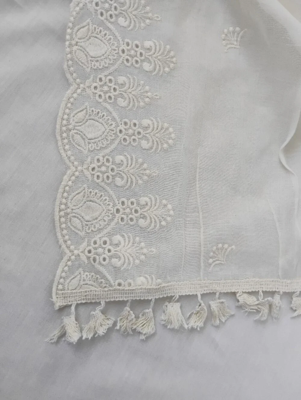 Elegant Cotton Off White  Embroidered Dupatta